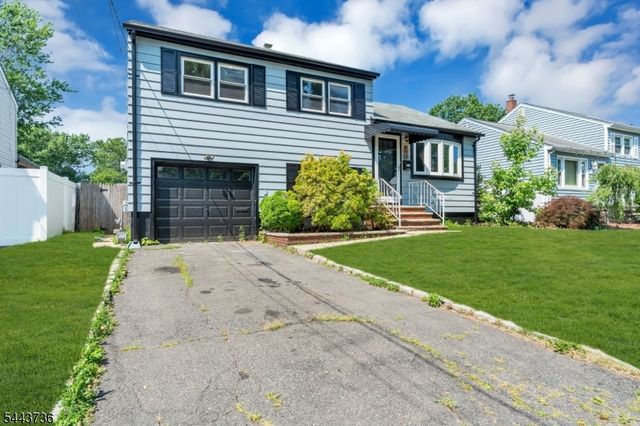 392 Lower Alden Dr, Rahway City, NJ 07065