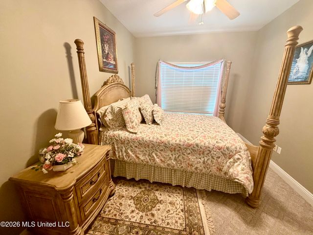 2021 Parkview Drive, Gautier, MS 39553