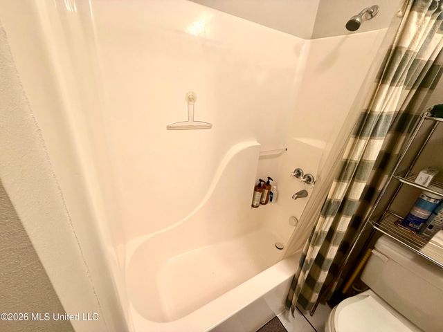 2021 Parkview Drive, Gautier, MS 39553