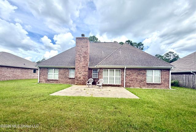 2021 Parkview Drive, Gautier, MS 39553