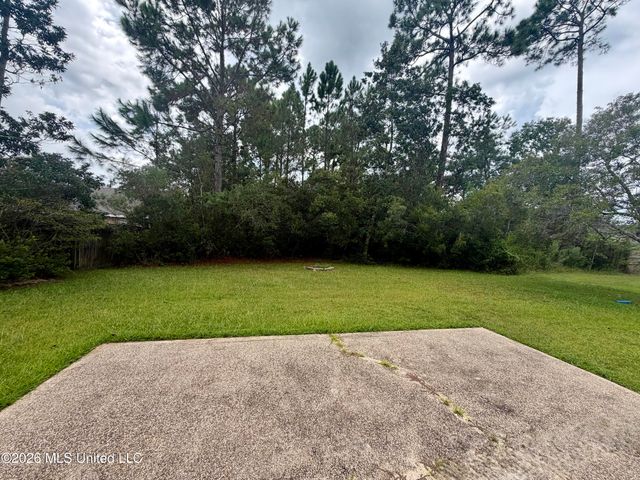 2021 Parkview Drive, Gautier, MS 39553