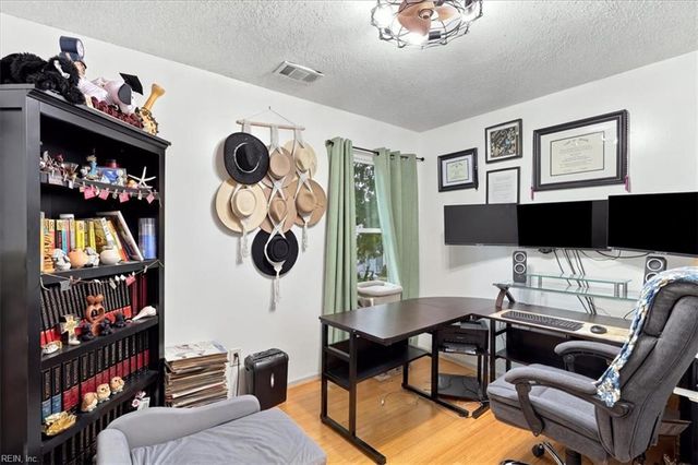 1805 Winter Wheat CT, Virginia Beach, VA 23453
