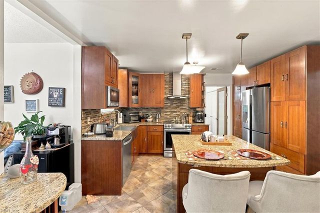 1805 Winter Wheat CT, Virginia Beach, VA 23453