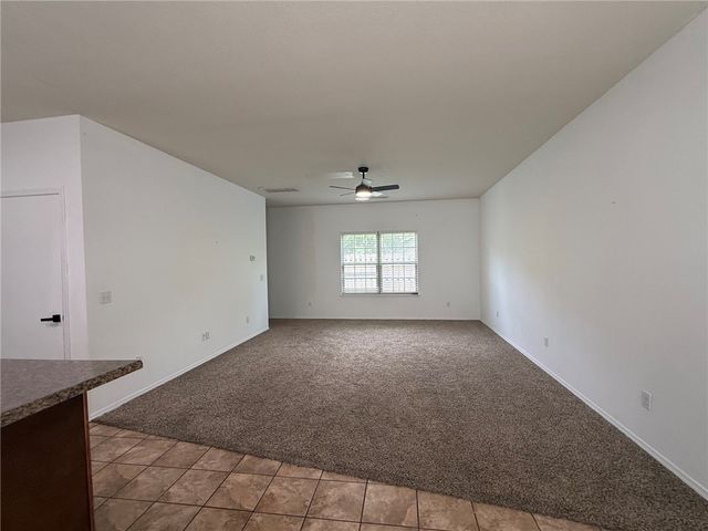 3115 W Old Farmington Road, Fayetteville, AR 72704