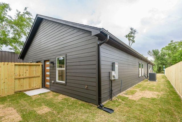 5921 Mountwood Street, Houston, TX 77091