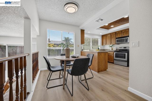 3964 Sitting Bull Way, Antelope, CA 95843