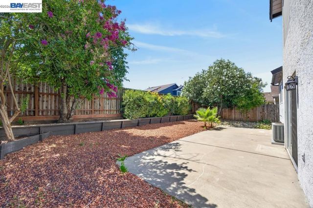 3964 Sitting Bull Way, Antelope, CA 95843
