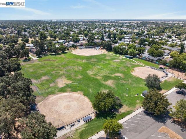 3964 Sitting Bull Way, Antelope, CA 95843