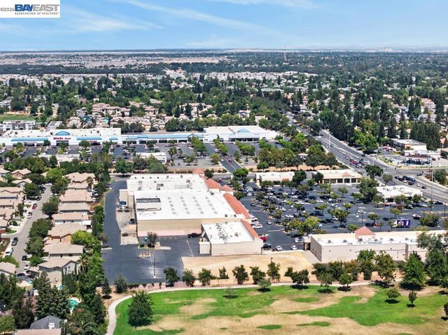 3964 Sitting Bull Way, Antelope, CA 95843