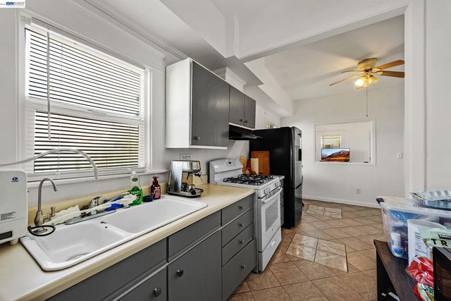 1010 W 4Th St, Antioch, CA 94509