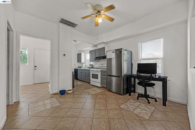 1010 W 4Th St, Antioch, CA 94509