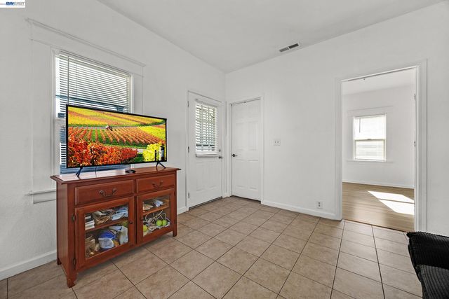 1010 W 4Th St, Antioch, CA 94509