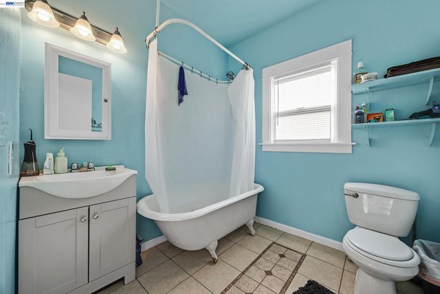 1010 W 4Th St, Antioch, CA 94509