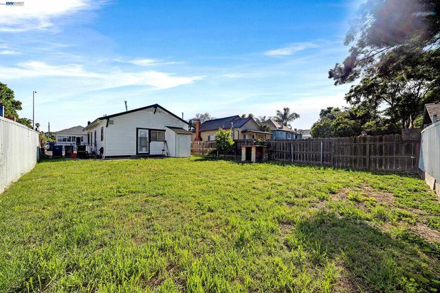 1010 W 4Th St, Antioch, CA 94509