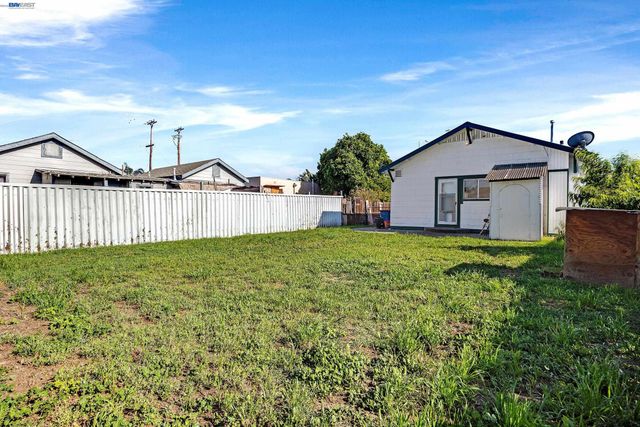 1010 W 4Th St, Antioch, CA 94509