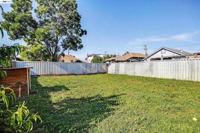 1010 W 4Th St, Antioch, CA 94509