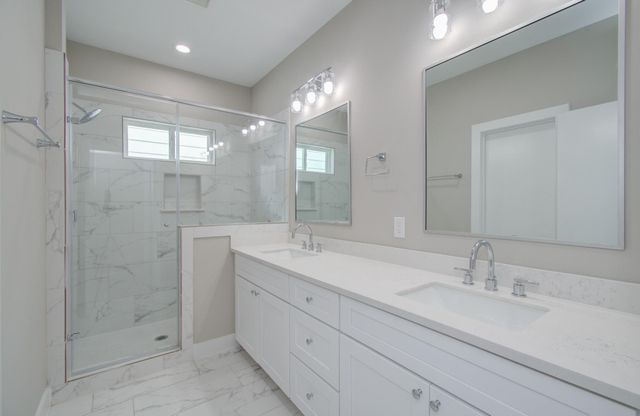 11 Wellford Street F, Houston, TX 77022