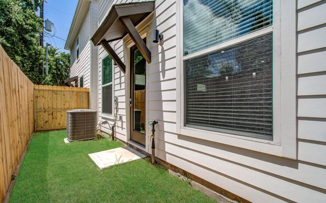 11 Wellford Street F, Houston, TX 77022