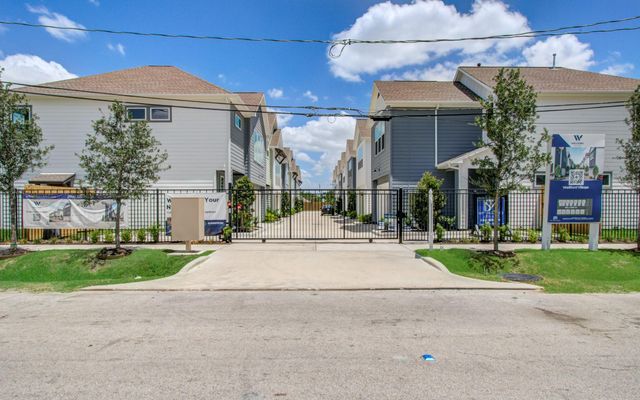 11 Wellford Street F, Houston, TX 77022