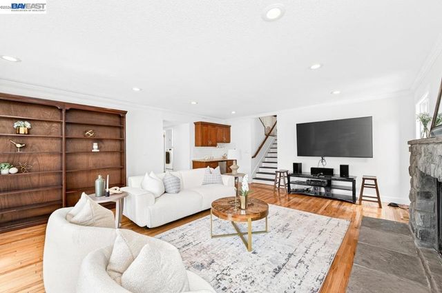 215 Arthur Ct, Danville, CA 94526