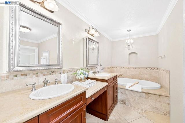 215 Arthur Ct, Danville, CA 94526