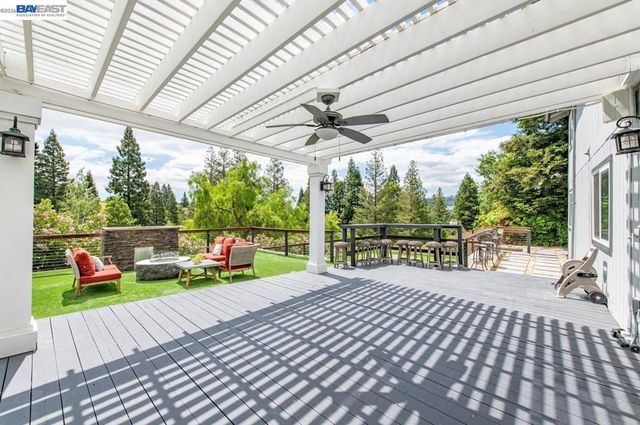 215 Arthur Ct, Danville, CA 94526