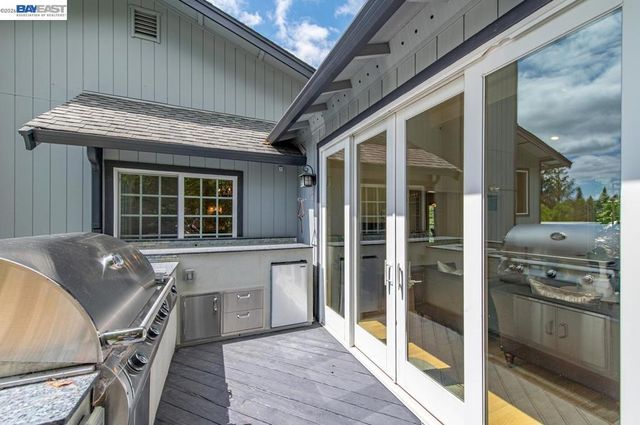 215 Arthur Ct, Danville, CA 94526