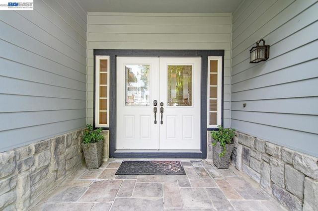 215 Arthur Ct, Danville, CA 94526