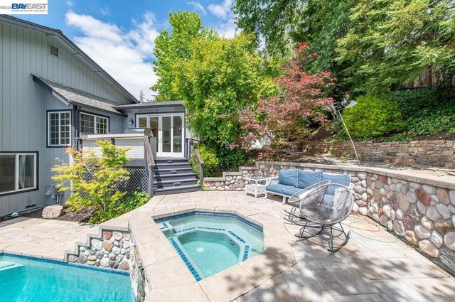 215 Arthur Ct, Danville, CA 94526