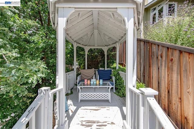 215 Arthur Ct, Danville, CA 94526
