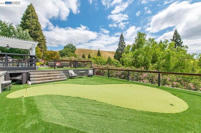 215 Arthur Ct, Danville, CA 94526