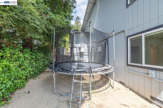 215 Arthur Ct, Danville, CA 94526
