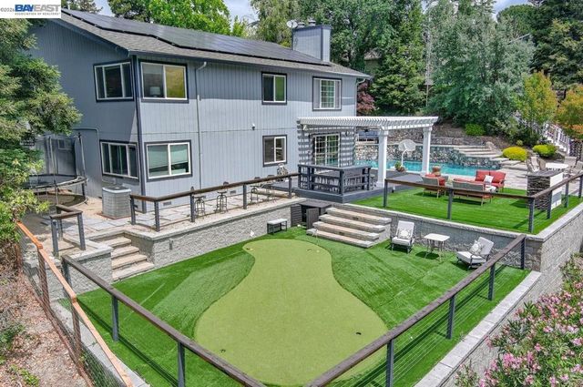 215 Arthur Ct, Danville, CA 94526
