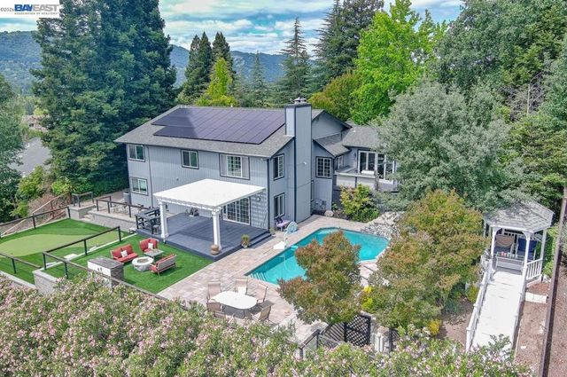 215 Arthur Ct, Danville, CA 94526