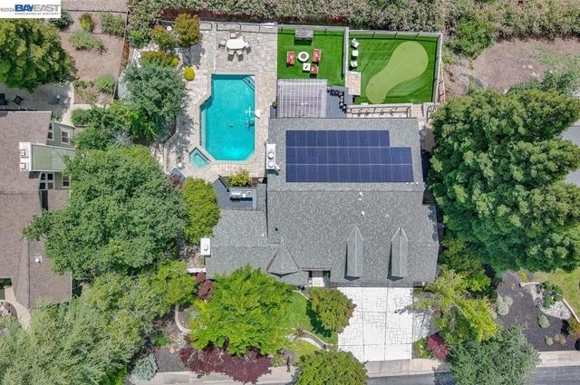 215 Arthur Ct, Danville, CA 94526