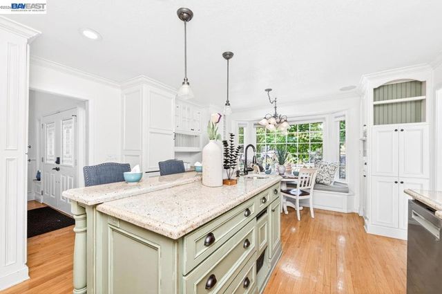 215 Arthur Ct, Danville, CA 94526