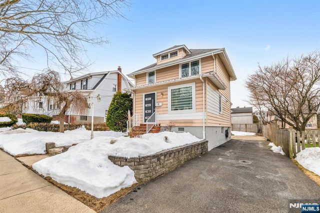 107 Chestnut Street, Rochelle Park, NJ 07662