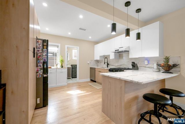 107 Chestnut Street, Rochelle Park, NJ 07662