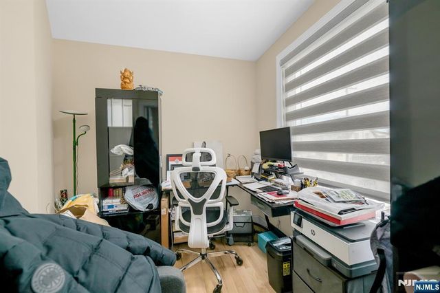 107 Chestnut Street, Rochelle Park, NJ 07662