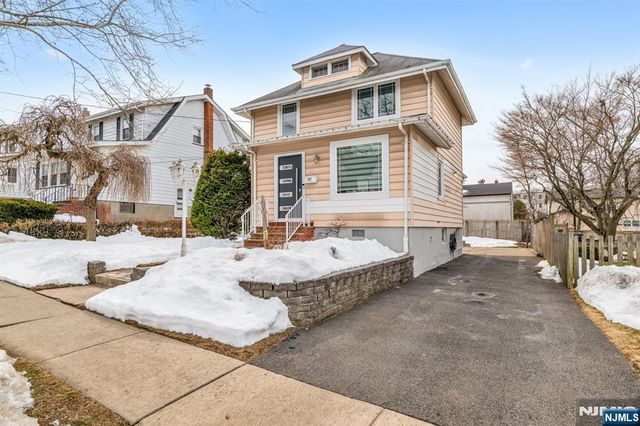 107 Chestnut Street, Rochelle Park, NJ 07662