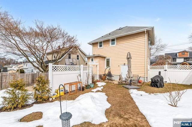 107 Chestnut Street, Rochelle Park, NJ 07662