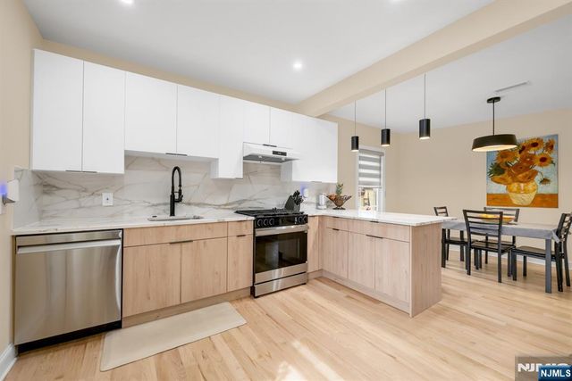 107 Chestnut Street, Rochelle Park, NJ 07662