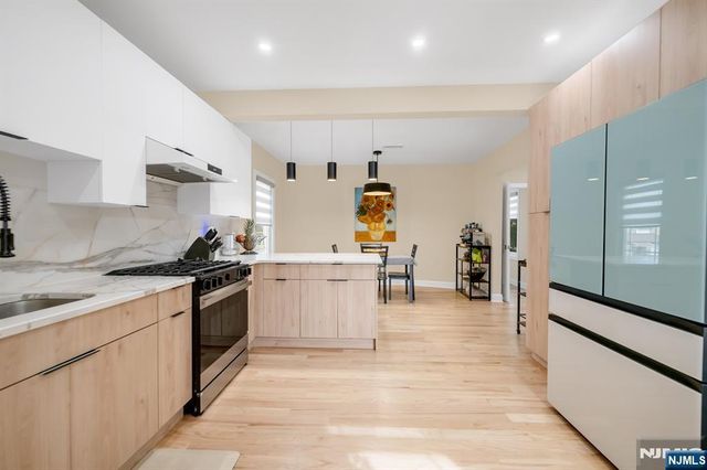 107 Chestnut Street, Rochelle Park, NJ 07662