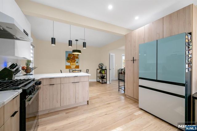 107 Chestnut Street, Rochelle Park, NJ 07662