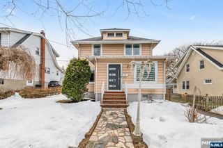 107 Chestnut Street, Rochelle Park, NJ 07662