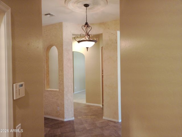 3018 W SENTINEL ROCK Road, Phoenix, AZ 85086