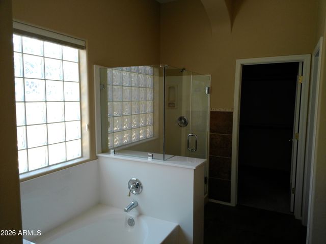 3018 W SENTINEL ROCK Road, Phoenix, AZ 85086