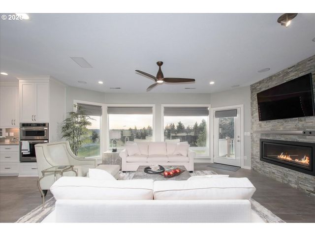 10808 Ne 192ND Ave, Brush Prairie, WA 98606