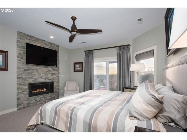 10808 Ne 192ND Ave, Brush Prairie, WA 98606