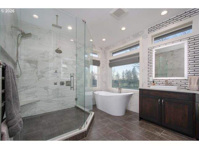 10808 Ne 192ND Ave, Brush Prairie, WA 98606